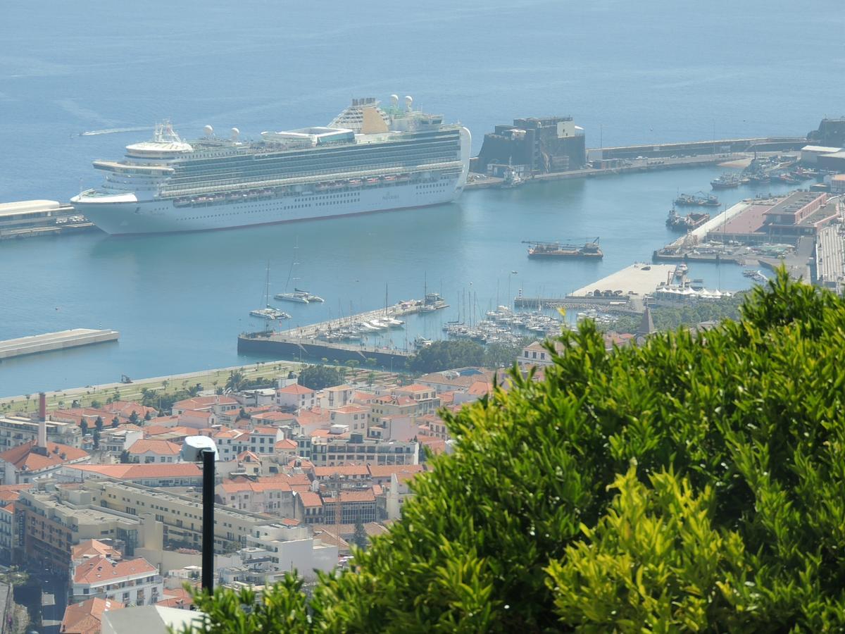 Studio Flat With Pool Funchal  Bagian luar foto